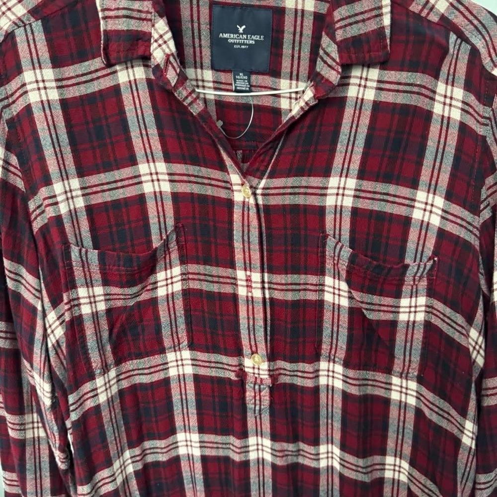 American Eagle Outfitters Red Plaid women’s Shirt